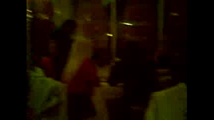 Banket Na Personala Na Taverna Omar Velingrad Vav Sofia.3gp