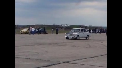 Писта Равнец 4