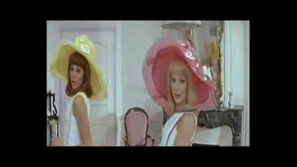La Chanson Des Jumelles, A Video From Parispigalle. Demoiselles