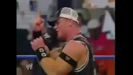 John Cena показва титла на wwe 