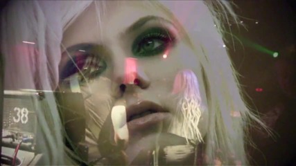 The Pretty Reckless - Make Me Wanna Die ( Official Music Video ) ( H D ) 