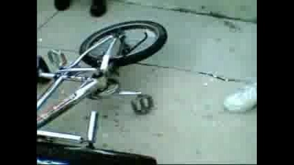 Лош Ден За Един Готин Bmx