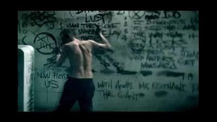 Световна Премиера !!! Eminem - Crack A Bottle ( Високо Качество )