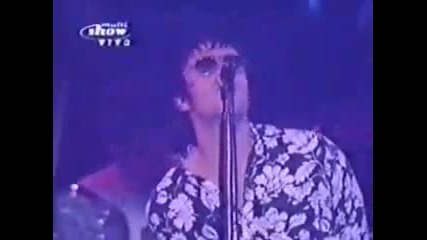 Oasis - Wonderwall live at Rock In Rio 2001