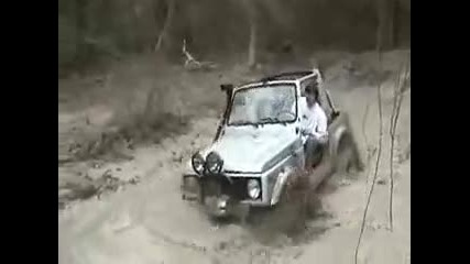 Suzuki Samurai Off - Road 