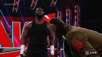 Omos vs. Apollo Crews: Raw, March 7, 2022