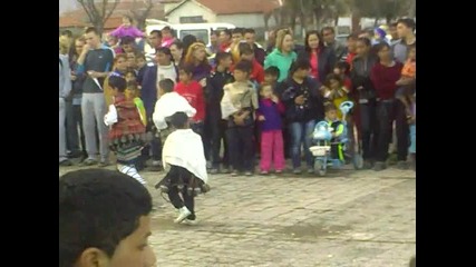 kukeri v selo toplo4ani 4ast1