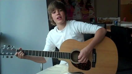 Justin Bieber Performs Lonely Girl 