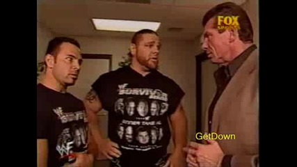 Chavo Guerrero И Hugh Morrus Се Подмазват на Vince Mcmahon - Wwf Raw 12.11.2001 