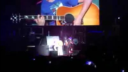 Justin Bieber - Never let you go ( Malaysia Live 21.04.2011 )