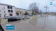 Заради порои: Река преля и наводни град Сомиер в Южна Франция