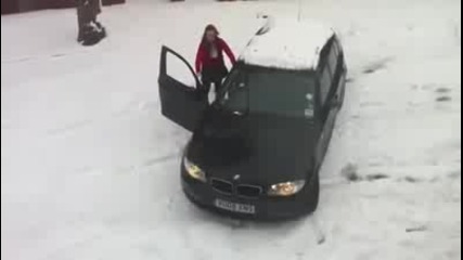 Bmw 1 series in snow - Woman in Epic Fail 