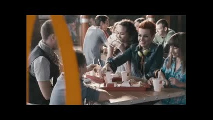 Супер яка реклама на Mcdonald's с Поли Генова