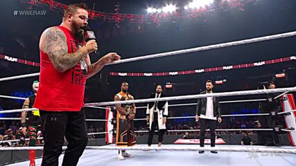Rollins, Mysterio, Bálor and Owens step to Big E: Raw, Oct. 25, 2021