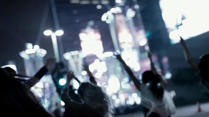 Втора версия на Selena Gomez & The Scene - Hit The Lights