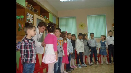 група Теменужка поздрав за всички мами