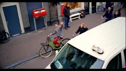 Far East Movement ft. Justin Bieber - Live My Life