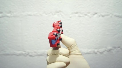 Краля на играчките !!