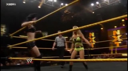 Paige vs Emma - Nxt Women's Championship - Wwe Nxt 25/7/13