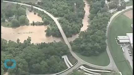 Search Resumes for 6 Missing in Kentucky Floods...