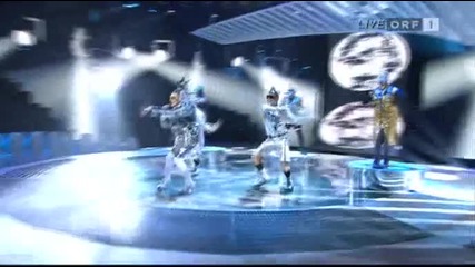 Лгбт изпълнители - Verka Serduchka - Ukraine - Dancing lasha Tumbai (live at Eurovision 2007) 