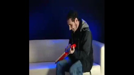 Serj Tankian Backstage with a children-keyboard