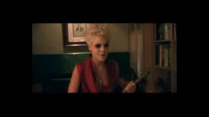 pink - Please Dont Leave Me
