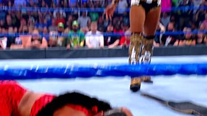 Sasha Banks sets her sights back on SmackDown Women’s Title this Friday
