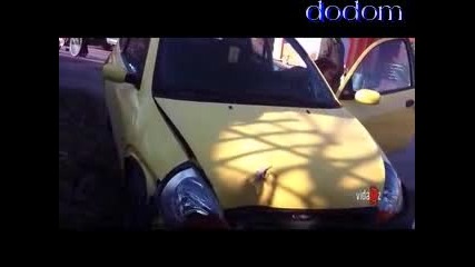 Внимание!! Жена зад волана : D