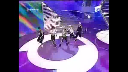 Anda Adam - Move your body (punani) [live la Antena Uno, 2008]