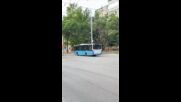 "Моята новина": Автобус потегля на червен светофар