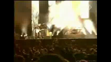 Muse - Time Is Running Out [pinkpop Live 30.05.2004]