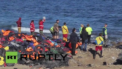 Greece: Refugee boats arrive on Lesbos as weather worsens