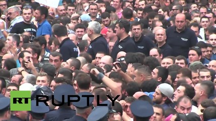 Georgia: Football fans scuffle with police in rush to buy UEFA Super Cup tickets