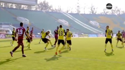 Главата на Балтанов се оказа много здрава