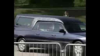 Семейството на Майкал Джексън пристига на погребението