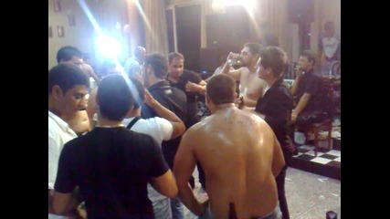 krasi leon nai dobria za 2012