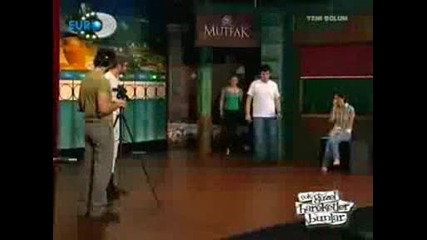 Cok Guzel Hareketler Bunlar 2.bolum 7/8