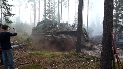 Военната машина за която няма препятствия.•бат-2