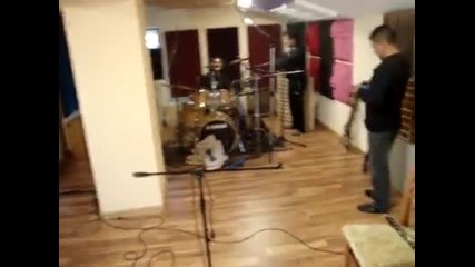Супер Фолк Бърабънис