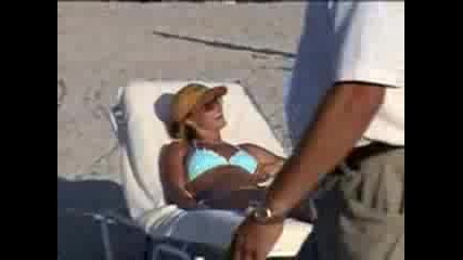 Britney Spears - на плажа - - - папараци