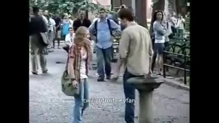 Robert Pattinson Running! - Remember Me 