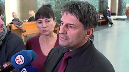 Спецоперация на полицията на Женския пазар в София, има задържани
