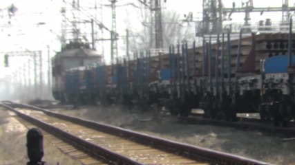 43 504 начело на товарен влак транзит през гара Пазарджик