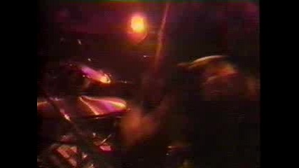 W.A.S.P. - Sleeping In The Fire(Live)