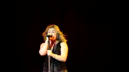Kelly Clarkson Home Live Pat O Brien Party 