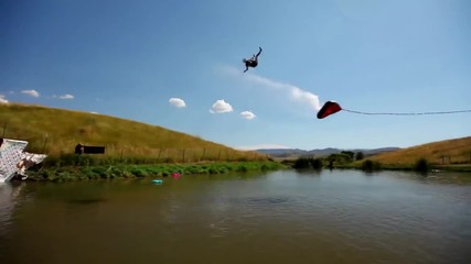 Щура водна забава . . Human Slingshot Slip and Slide