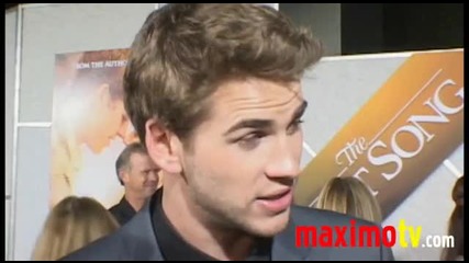 Liam Hemsworth on The Kissing Scene with Miley Cyrus at The Last Song Los Angeles Premiere 