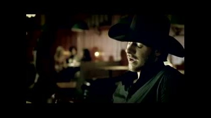 Chris Young - Drinkin Me Lonely