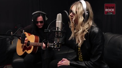 The Pretty Reckless - 'house On A Hill' Unplugged